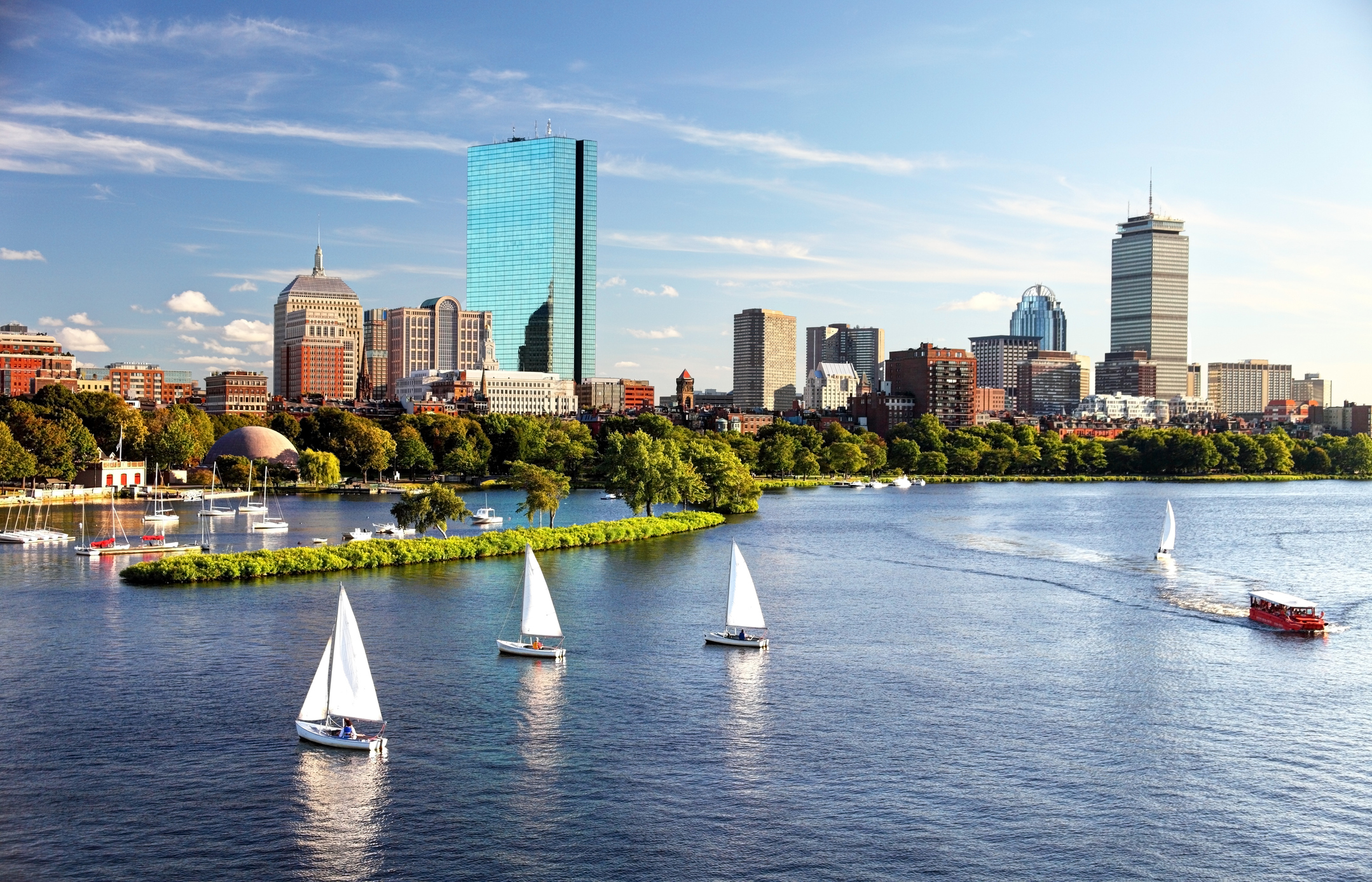 Top 5 US States for Summer Travel Nurse Assignments