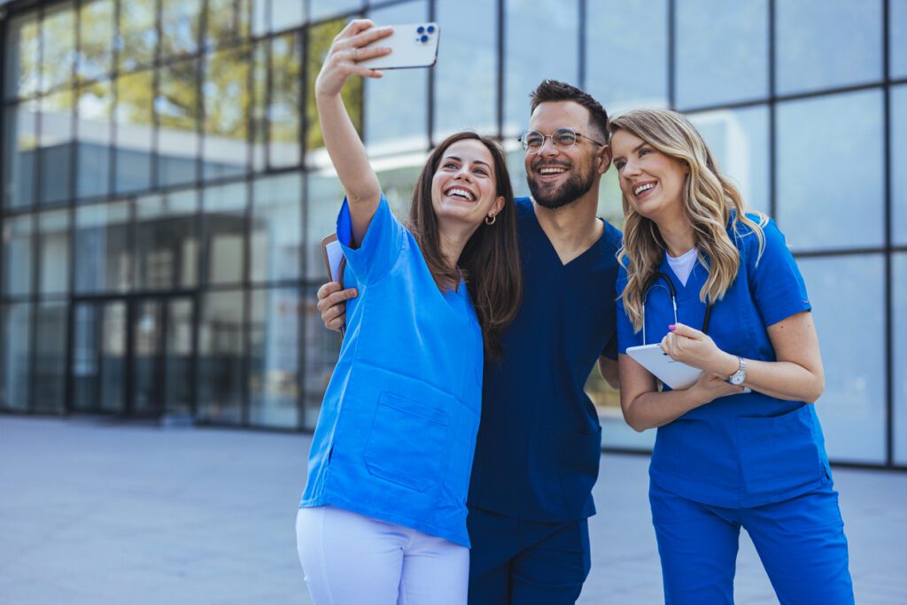 Investing in Your Future While Exploring the Country: The Benefits of Travel Nursing