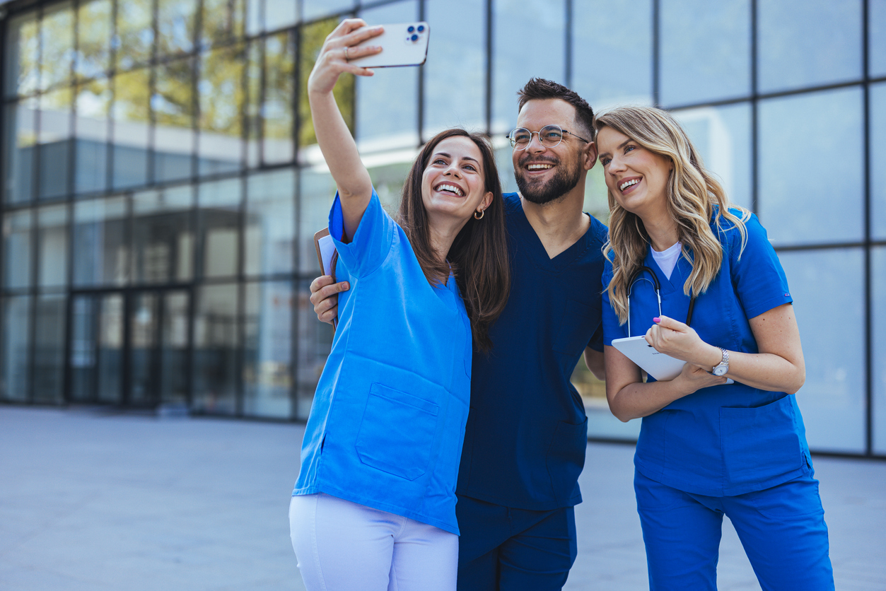 Investing in Your Future While Exploring the Country: The Benefits of Travel Nursing